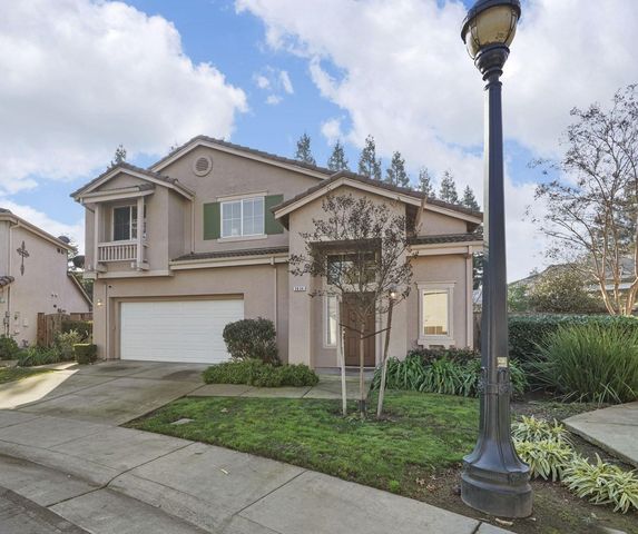 3634 Whispering Creek Cir, Stockton, CA 95219