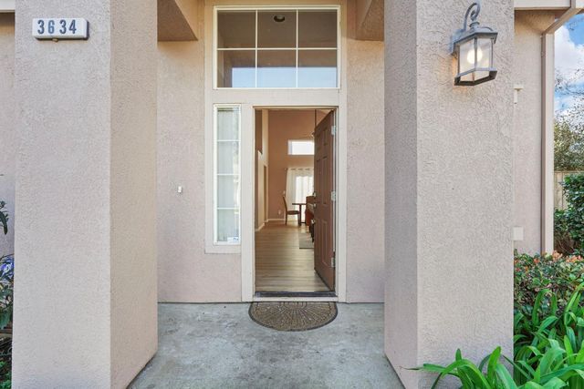 3634 Whispering Creek Cir, Stockton, CA 95219