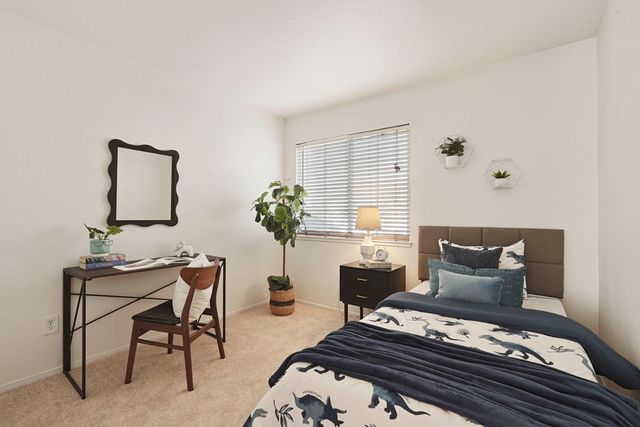 3634 Whispering Creek Cir, Stockton, CA 95219