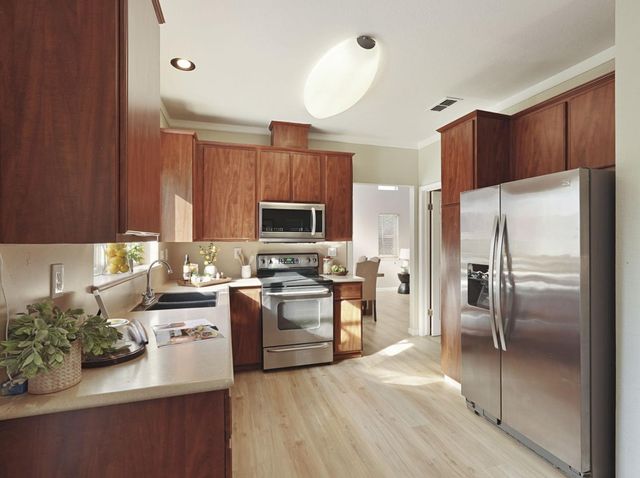 3634 Whispering Creek Cir, Stockton, CA 95219