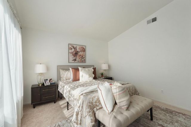 3634 Whispering Creek Cir, Stockton, CA 95219