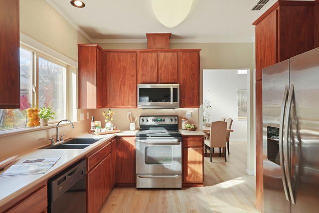 3634 Whispering Creek Cir, Stockton, CA 95219