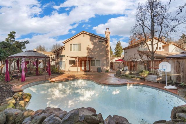 3634 Whispering Creek Cir, Stockton, CA 95219