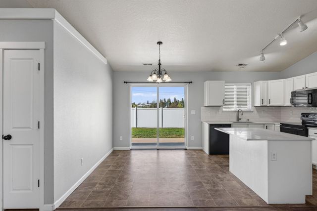 4407 S Mack Rd, Spokane, WA 99224