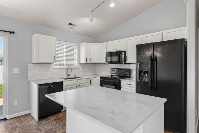4407 S Mack Rd, Spokane, WA 99224