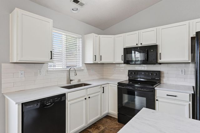 4407 S Mack Rd, Spokane, WA 99224