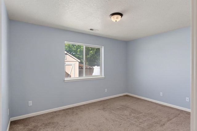 4407 S Mack Rd, Spokane, WA 99224