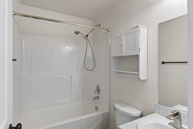 4407 S Mack Rd, Spokane, WA 99224
