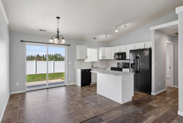 4407 S Mack Rd, Spokane, WA 99224