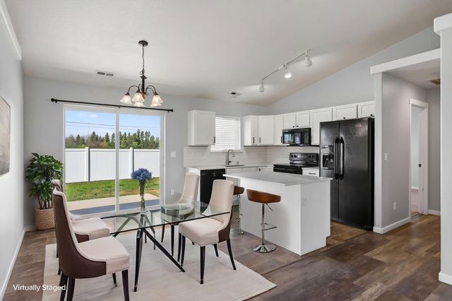 4407 S Mack Rd, Spokane, WA 99224
