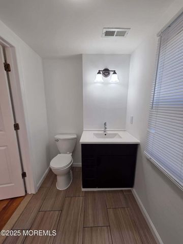 14 Cottage Place A, Keansburg, NJ 07734