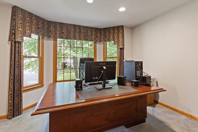 1 Sterling Dr, Hopkinton, MA 01748