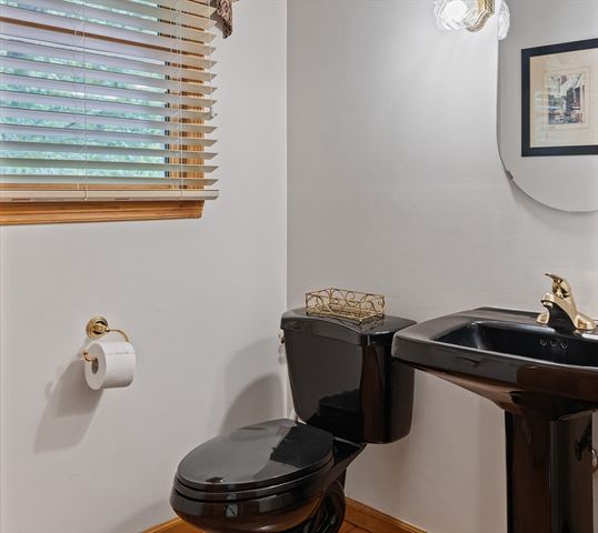 1 Sterling Dr, Hopkinton, MA 01748