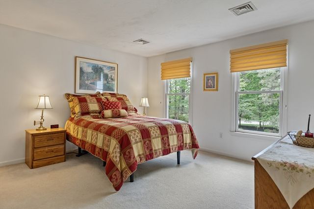 1 Sterling Dr, Hopkinton, MA 01748