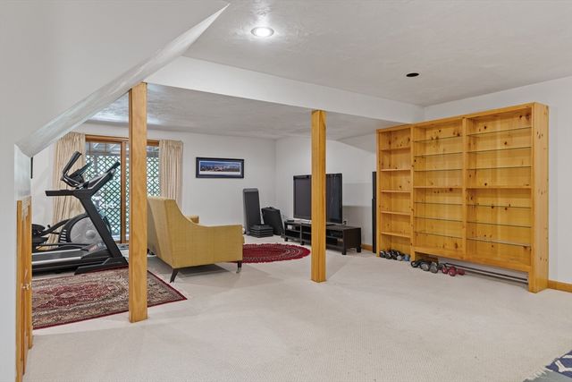 1 Sterling Dr, Hopkinton, MA 01748
