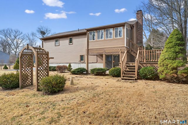 99 Dayton Road, Waterford, CT 06385