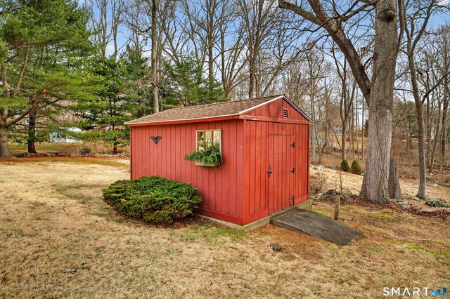 99 Dayton Road, Waterford, CT 06385