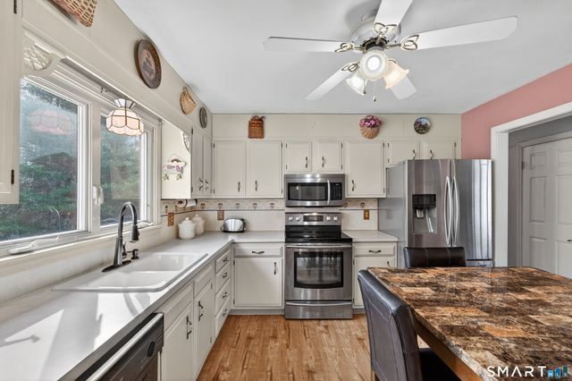 99 Dayton Road, Waterford, CT 06385