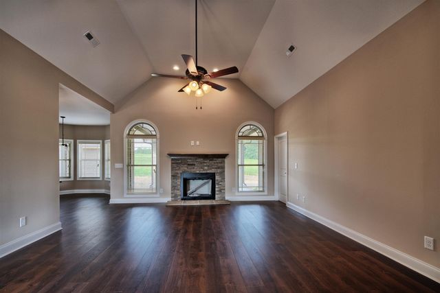 839 Shady Bluff Trail, Clarksville, TN 37043