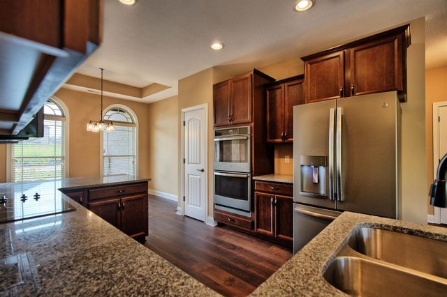 839 Shady Bluff Trail, Clarksville, TN 37043