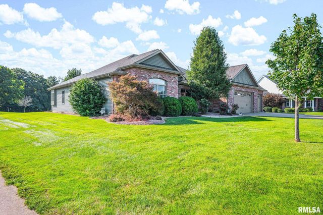 8321 W COYOTE CREEK Drive, Peoria, IL 61607