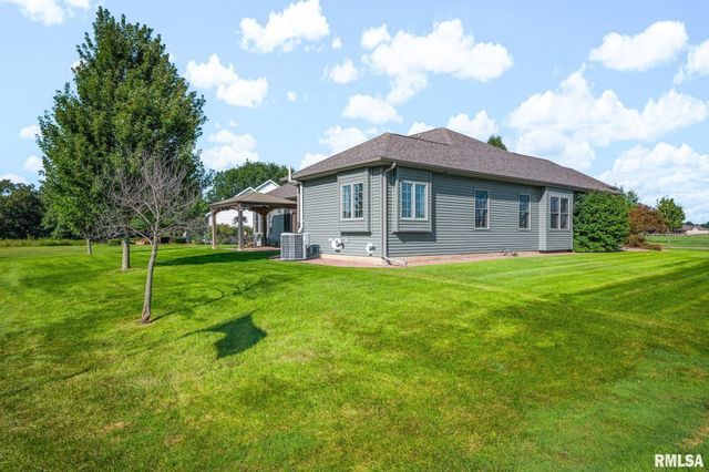 8321 W COYOTE CREEK Drive, Peoria, IL 61607