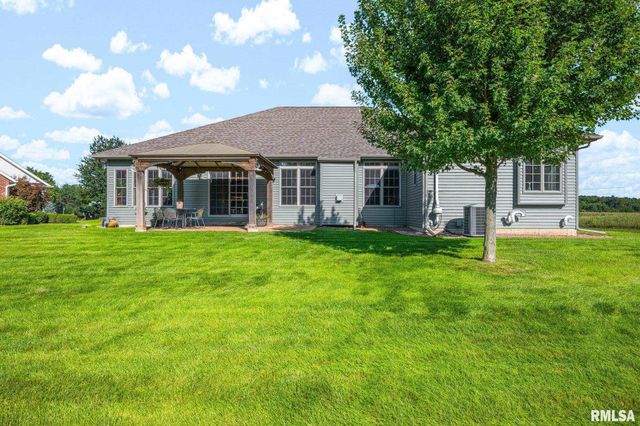 8321 W COYOTE CREEK Drive, Peoria, IL 61607