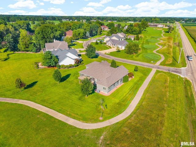 8321 W COYOTE CREEK Drive, Peoria, IL 61607