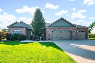 8321 W COYOTE CREEK Drive, Peoria, IL 61607
