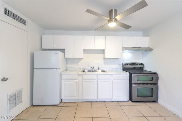 3720 Royal Crest Street 4, Las Vegas, NV 89119