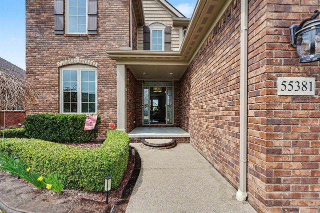 55381 Trevino Drive, Macomb Twp, MI 48042