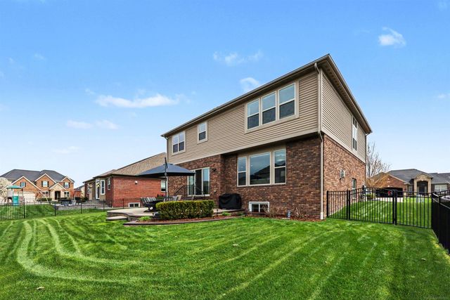 55381 Trevino Drive, Macomb Twp, MI 48042