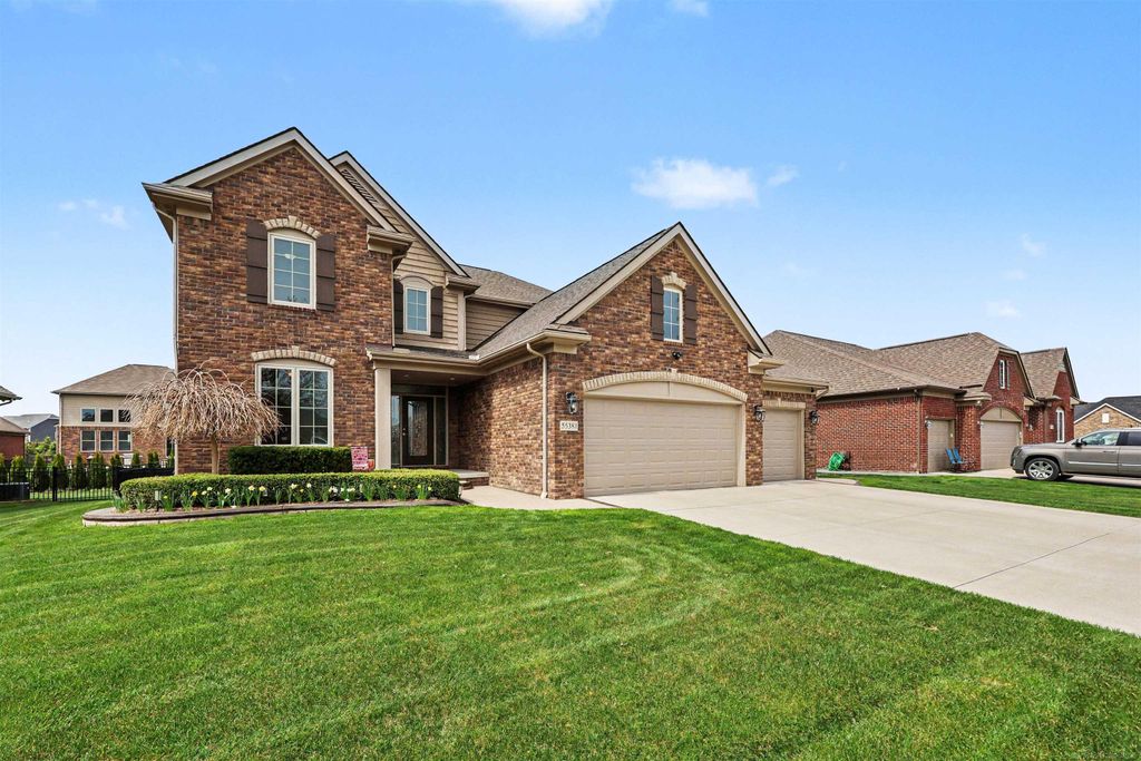 55381 Trevino Drive, Macomb Twp, MI 48042