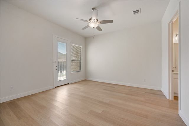 6580 Iron Horse Boulevard, North Richland Hills, TX 76180