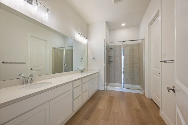 6580 Iron Horse Boulevard, North Richland Hills, TX 76180