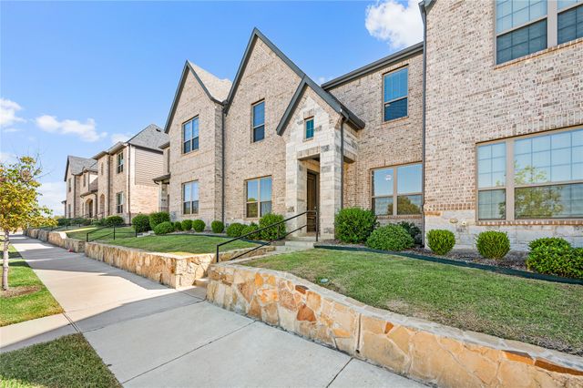 6580 Iron Horse Boulevard, North Richland Hills, TX 76180