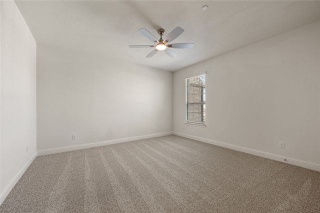 6580 Iron Horse Boulevard, North Richland Hills, TX 76180