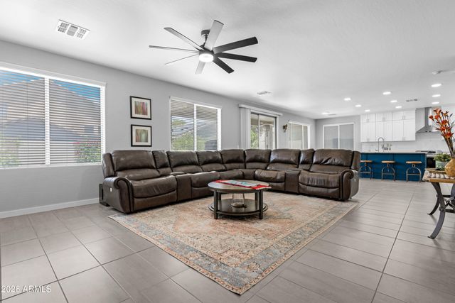 3510 W DANCER Lane, San Tan Valley, AZ 85144
