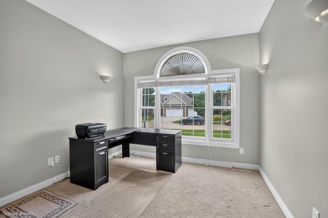 1216 Lake Ridge Drive, Cedar Falls, IA 50613