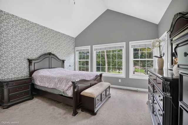 1216 Lake Ridge Drive, Cedar Falls, IA 50613