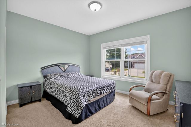 1216 Lake Ridge Drive, Cedar Falls, IA 50613