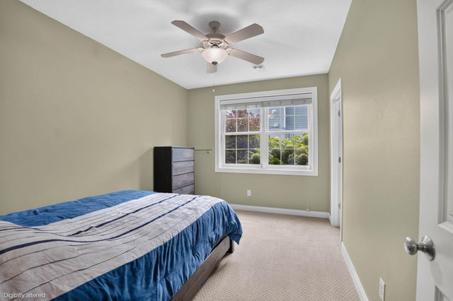 1216 Lake Ridge Drive, Cedar Falls, IA 50613