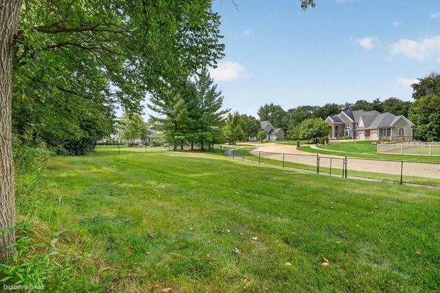 1216 Lake Ridge Drive, Cedar Falls, IA 50613