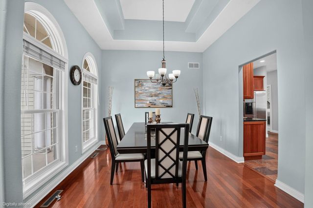 1216 Lake Ridge Drive, Cedar Falls, IA 50613