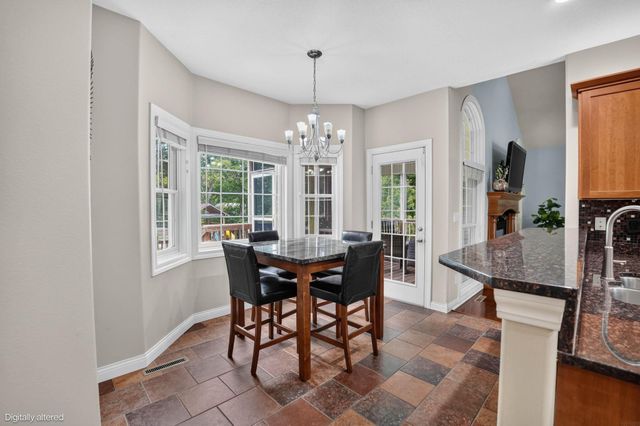 1216 Lake Ridge Drive, Cedar Falls, IA 50613