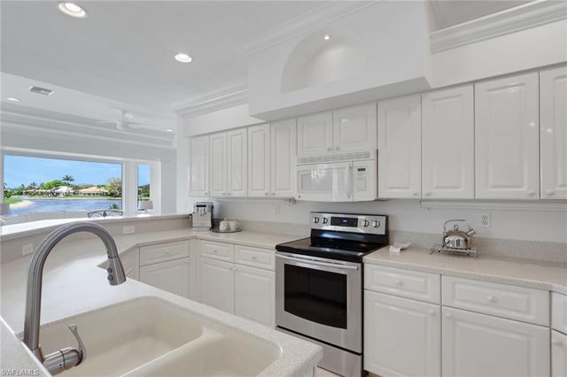 8995 Lely Island CIR, Naples, FL 34113