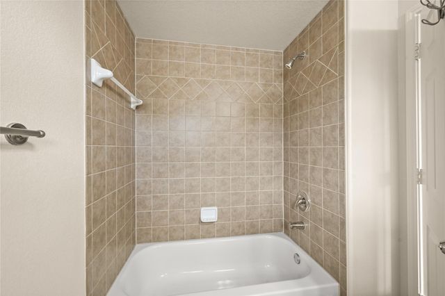 9200 Westheimer Road 706, Houston, TX 77063