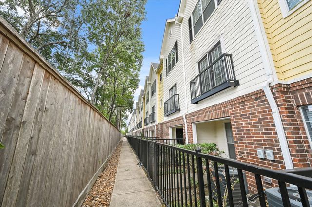 9200 Westheimer Road 706, Houston, TX 77063