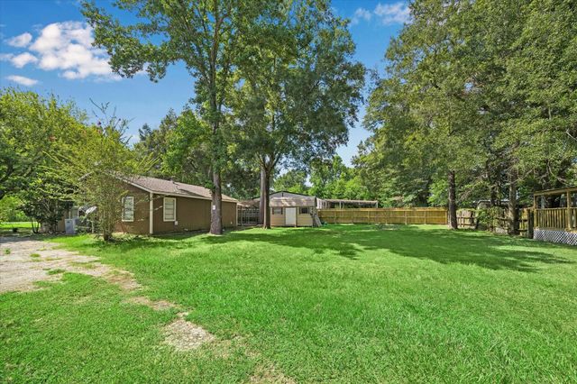 21197 Live Oak Street, New Caney, TX 77357