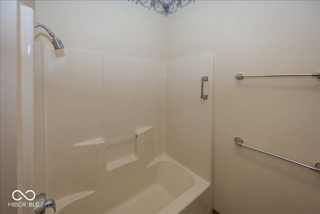 1663 Walnut Trace, Greenfield, IN 46140